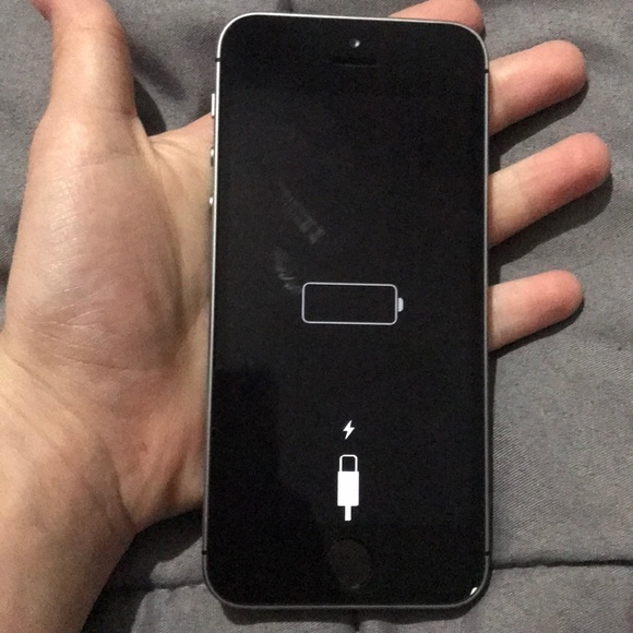 iPhone se - Picture 3 of 3